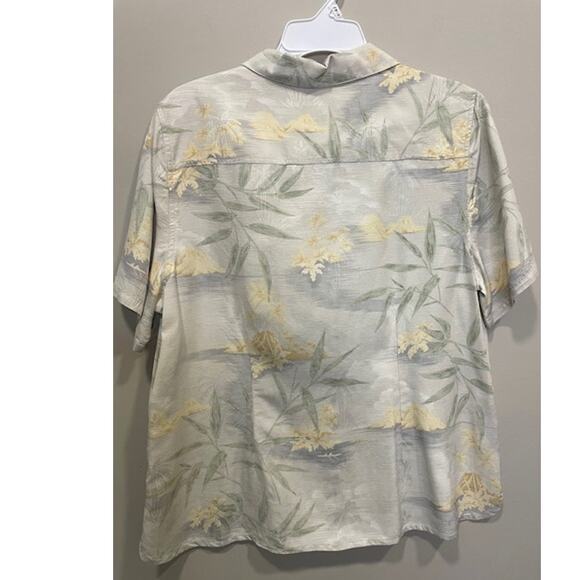Tommy Bahama Shirt Men XL 100% Silk Button Up Hawaiian Floral - Picture 2 of 5